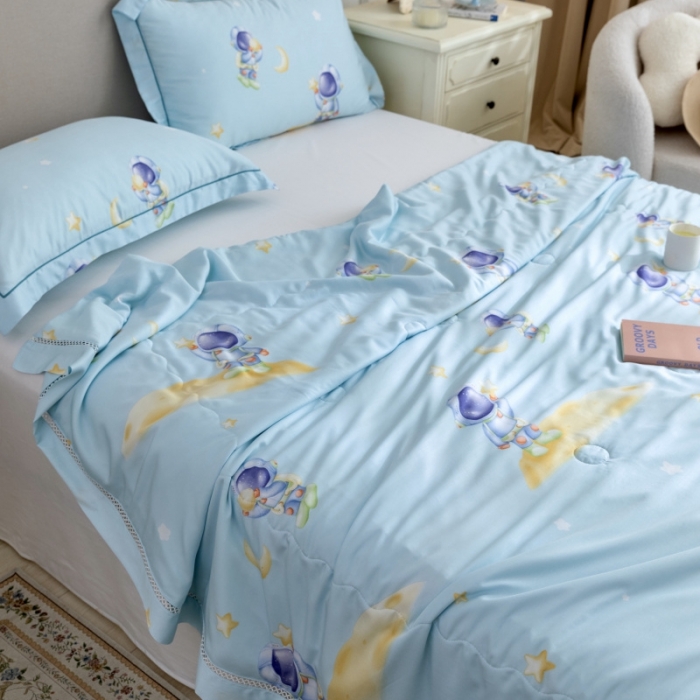 91家纺网 家纺一手货源 找家纺 棉生活家纺 2022新款莫代尔天丝夏被太空遨游绿