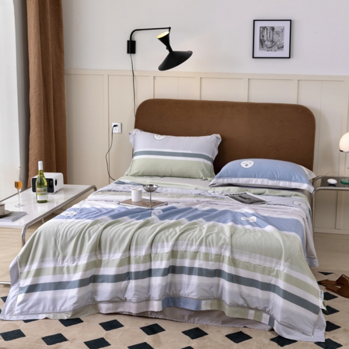 91家纺网 家纺一手货源 找家纺 棉生活家纺 2022新款莫代尔天丝夏被星痕绿