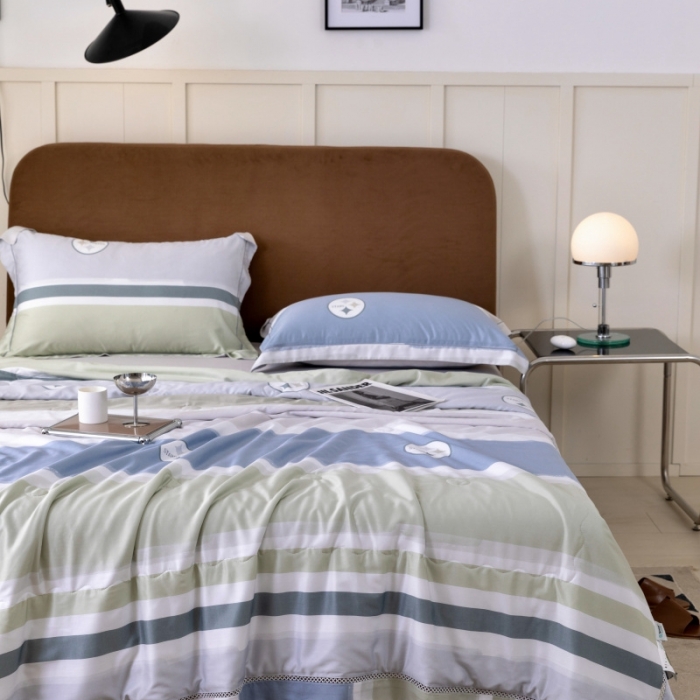 91家纺网 家纺一手货源 找家纺 棉生活家纺 2022新款莫代尔天丝夏被星痕绿