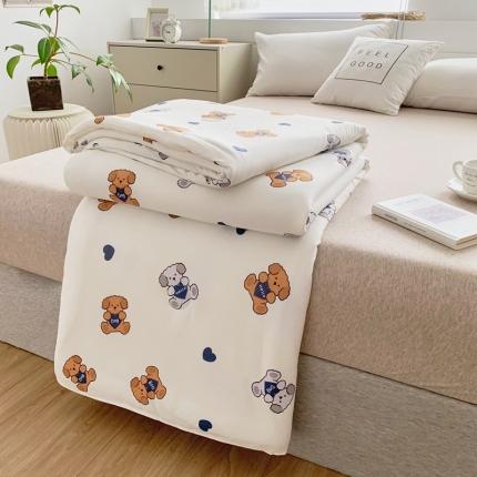 91家纺网 家纺一手货源 找家纺 佰亿莱 2024新款针织大豆纤维夏被 熊熊本色