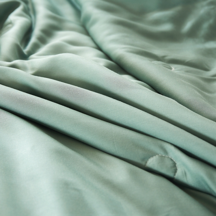 91家纺网 家纺一手货源 找家纺 找底底家纺 2022新款负离子功能性夏被 苹果绿