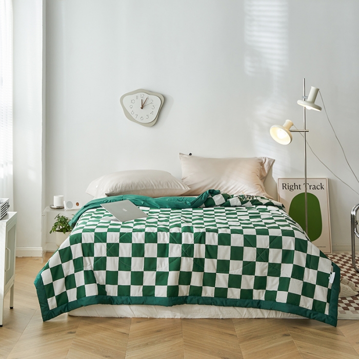 91家纺网 家纺一手货源 找家纺 莱福仕2024新款棋盘格风格夏被四件套 复古绿