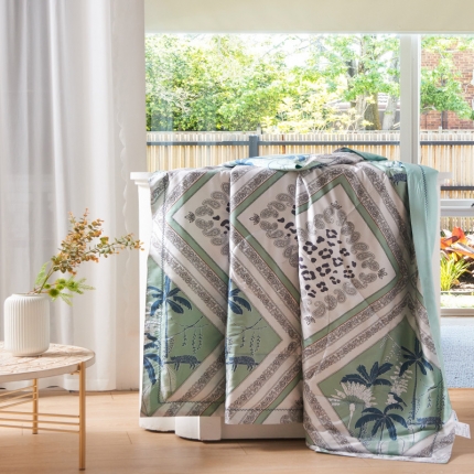 91家纺网 家纺一手货源 找家纺 （总）朵美 2022新款天丝印花夏被