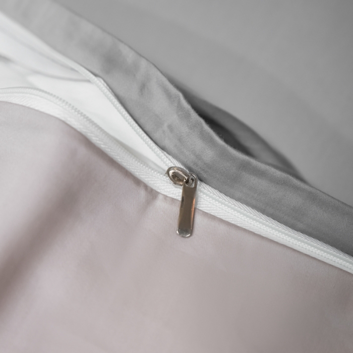 91家纺网 家纺一手货源 找家纺 秀色2025新款轻奢100支贡缎四件套 雅克-典雅灰／粉末白