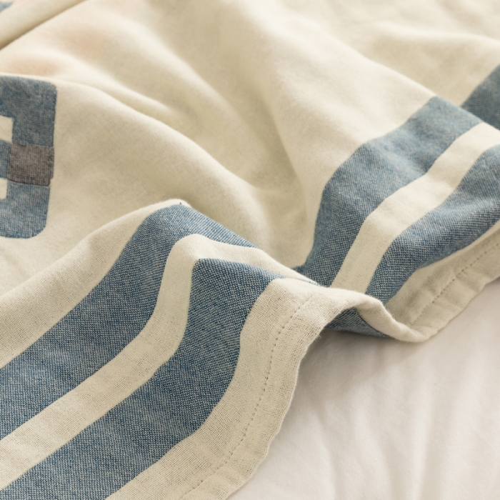 91家纺网 家纺一手货源 找家纺 朴尔家纺 2022年新品波西米亚风全棉四层纱布毛巾被 爱丁堡-蓝