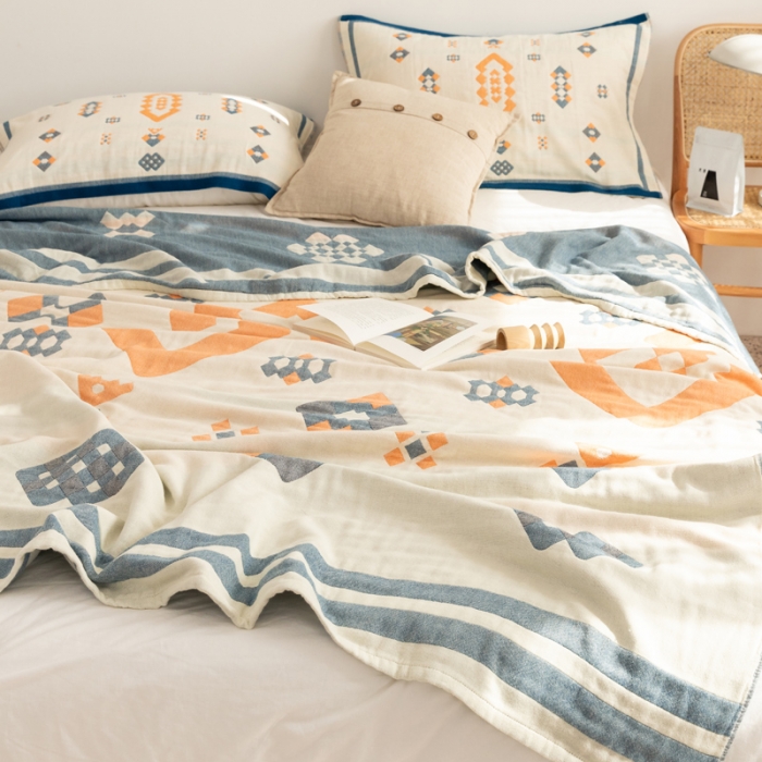 91家纺网 家纺一手货源 找家纺 朴尔家纺 2022年新品波西米亚风全棉四层纱布毛巾被 爱丁堡-蓝