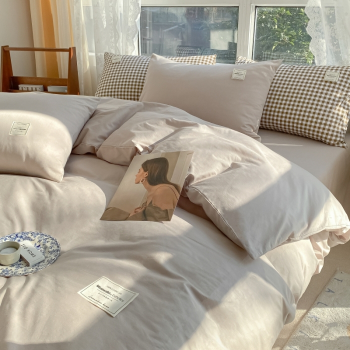 91家纺网 家纺一手货源 找家纺 秀色2025新款小清新40支水洗全棉纯色双拼四件套ins风 米驼