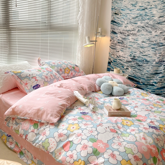 91家纺网 家纺一手货源 找家纺 昔可家纺 2022新款13070工艺款全棉四件套 蓝樱花兔