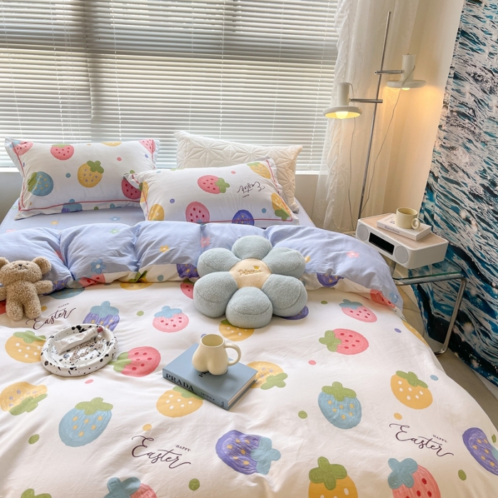 91家纺网 家纺一手货源 找家纺 昔可家纺 2022新款13070工艺款全棉四件套 小波点草莓