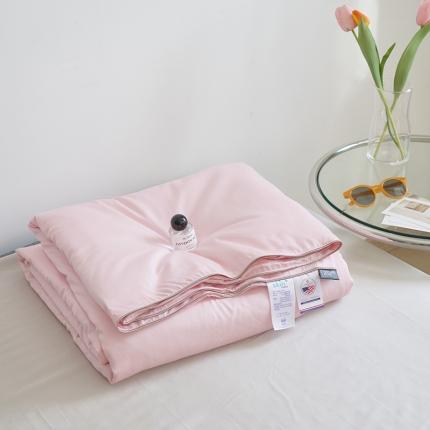 91家纺网 家纺一手货源 找家纺 巴宝路 2025新款玻尿酸冰冰被凉感夏被冰淇淋夏被 落樱粉