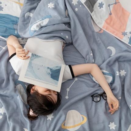 91家纺网 家纺一手货源 找家纺 朴尔 2022年新款卡漫风格全棉六层纱毛巾被 浩瀚宇宙-兰