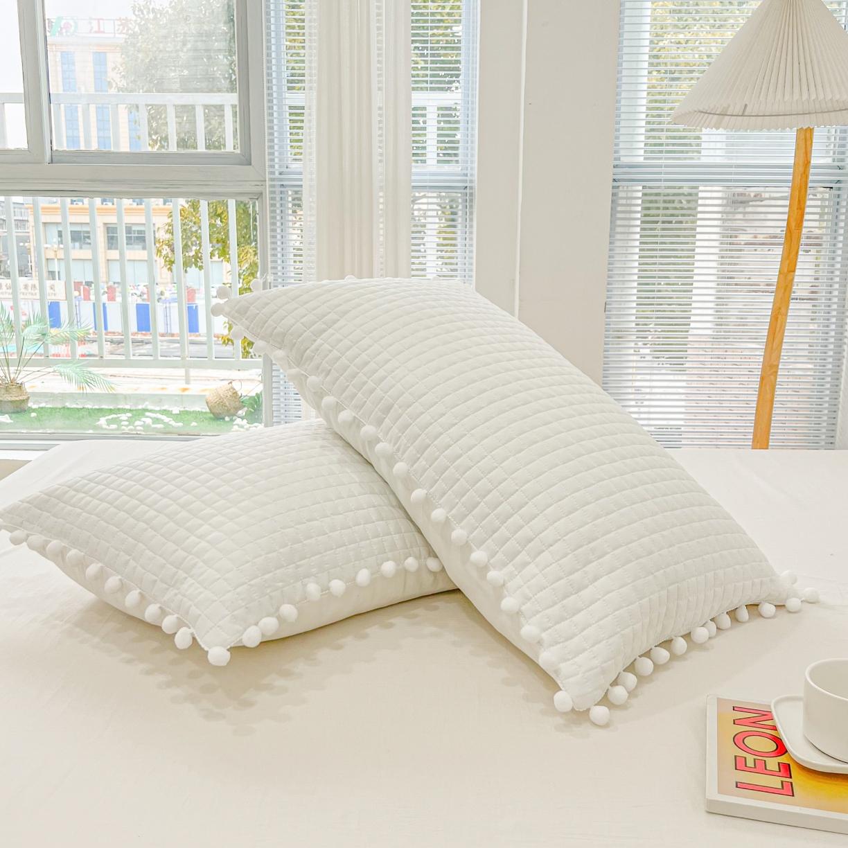 91家纺网 家纺一手货源 找家纺 乐卧 2026新款球球边水洗棉夏凉被-乐趣 奶油白
