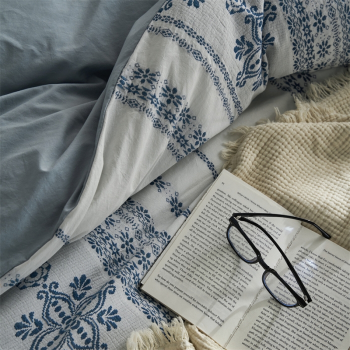 91家纺网 家纺一手货源 找家纺 梦享生活 2022新款全棉色织水洗棉提花四件套 克什米尔蓝