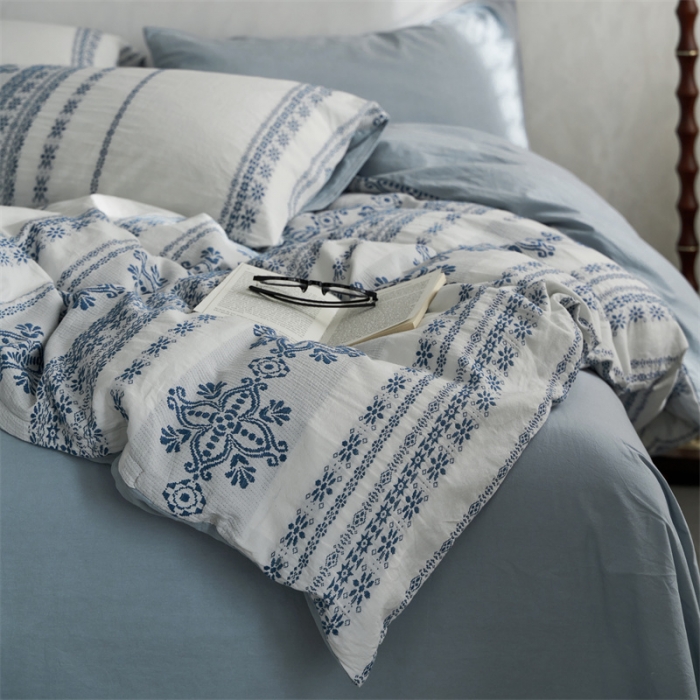 91家纺网 家纺一手货源 找家纺 梦享生活 2022新款全棉色织水洗棉提花四件套 克什米尔蓝