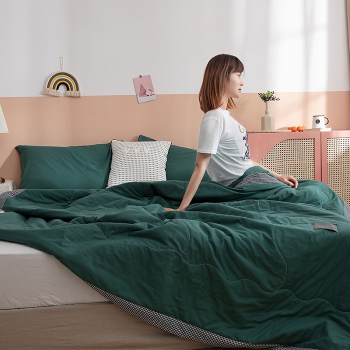 91家纺网 家纺一手货源 找家纺 vip被业 2022新款千鸟格水洗棉夏被 青山黛