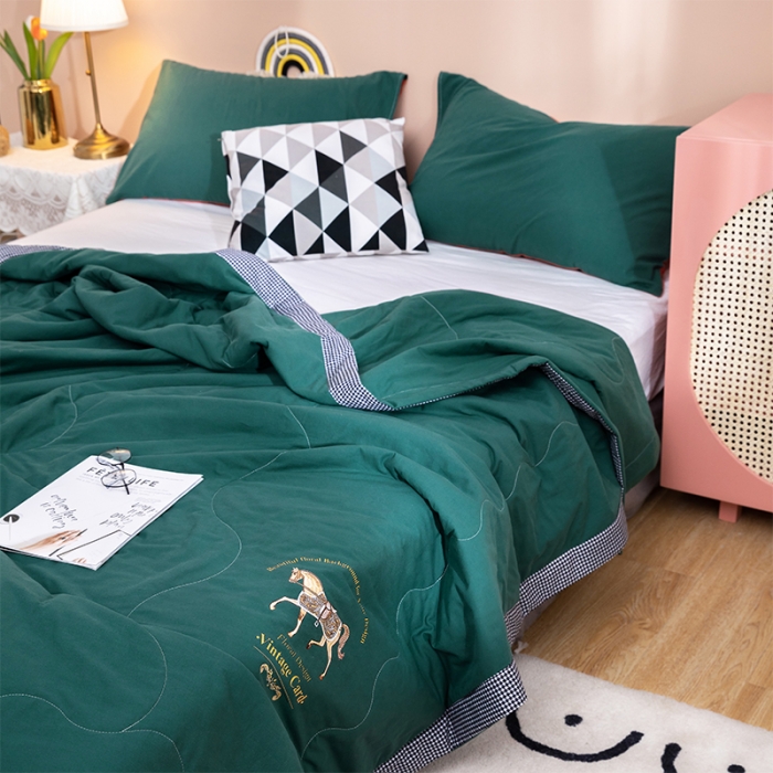 91家纺网 家纺一手货源 找家纺 vip被业 2022新款千鸟格水洗棉夏被 青山黛