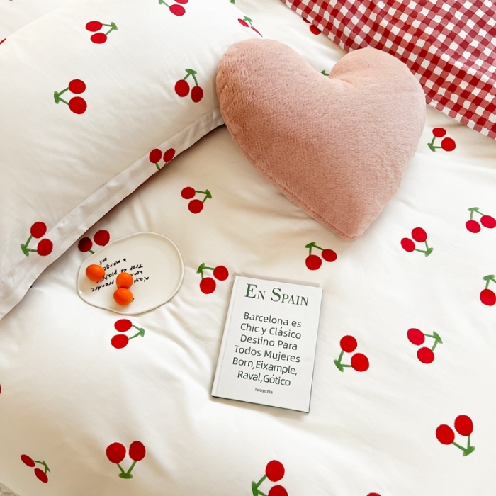 91家纺网 家纺一手货源 找家纺 柚子2022新款40支13372全棉印花四件套 小樱桃