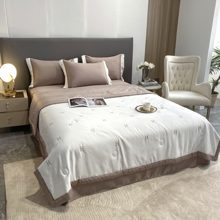 91家纺网 家纺一手货源 找家纺 优悦生活馆 2022新款冰丝夏被四件套 H-白卡其