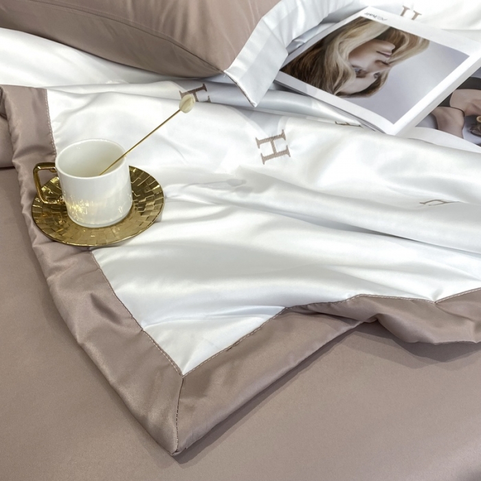 91家纺网 家纺一手货源 找家纺 优悦生活馆 2022新款冰丝夏被四件套 H-白卡其