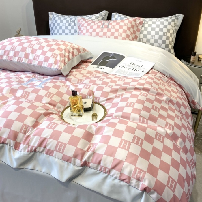 91家纺网 家纺一手货源 找家纺 优悦生活馆 2022新款棋盘格冰丝四件套 棋盘-粉