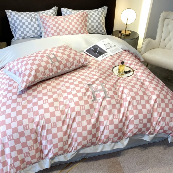 91家纺网 家纺一手货源 找家纺 优悦生活馆 2022新款棋盘格冰丝四件套 棋盘-粉