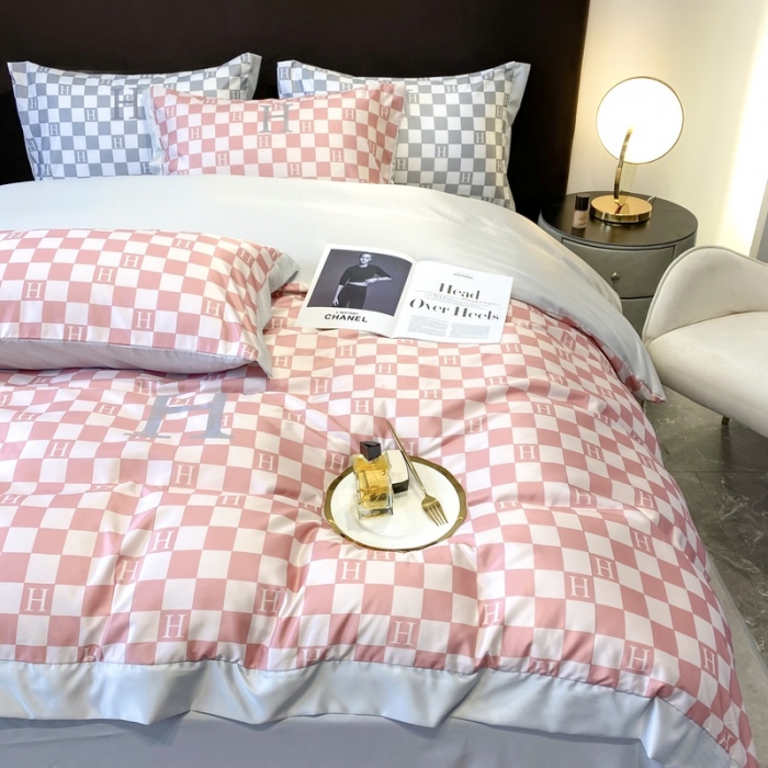 91家纺网 家纺一手货源 找家纺 优悦生活馆 2022新款棋盘格冰丝四件套 棋盘-粉