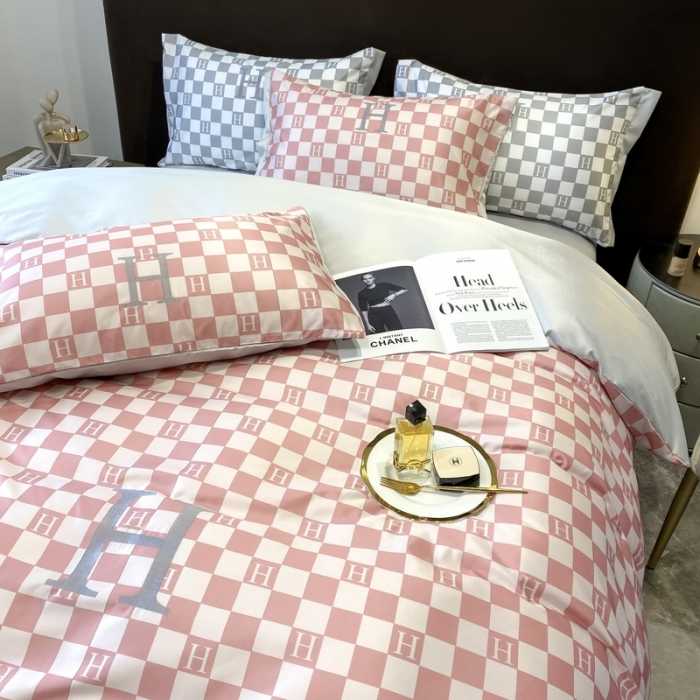 91家纺网 家纺一手货源 找家纺 优悦生活馆 2022新款棋盘格冰丝四件套 棋盘-粉