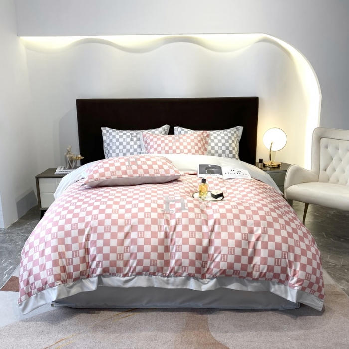 91家纺网 家纺一手货源 找家纺 优悦生活馆 2022新款棋盘格冰丝四件套 棋盘-粉