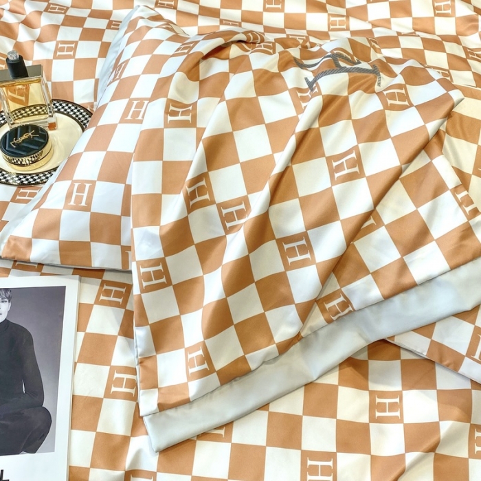 91家纺网 家纺一手货源 找家纺 优悦生活馆 2022新款棋盘格冰丝四件套 棋盘-橘