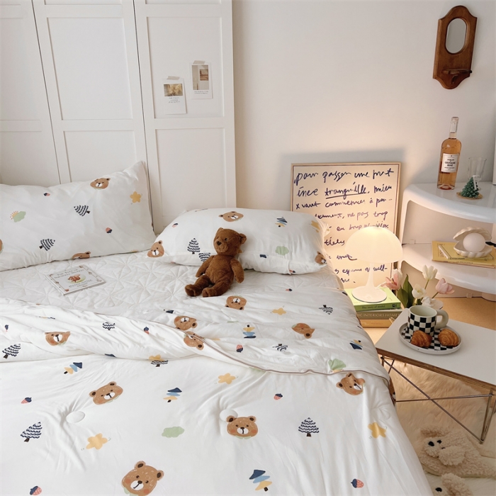 91家纺网 家纺一手货源 找家纺 星期八 2022新款卡通针织棉夏被 小熊