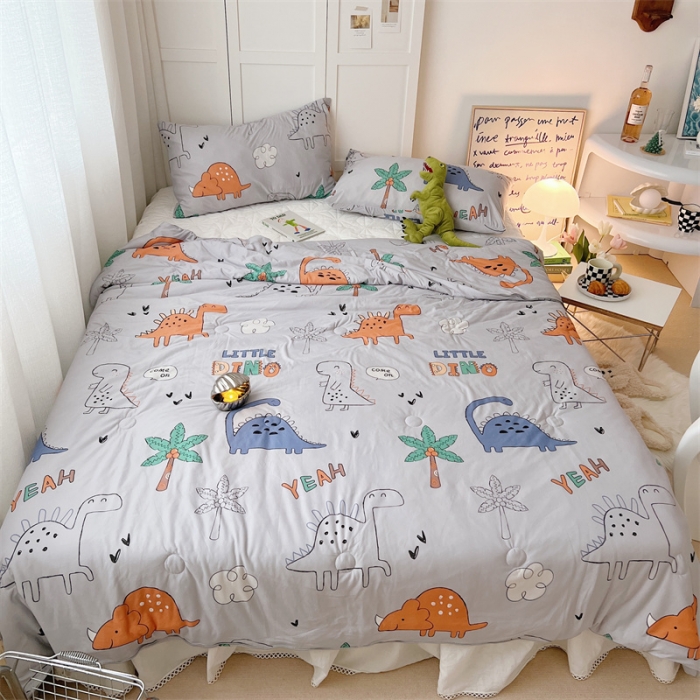 91家纺网 家纺一手货源 找家纺 星期八 2022新款卡通针织棉夏被 小恐龙