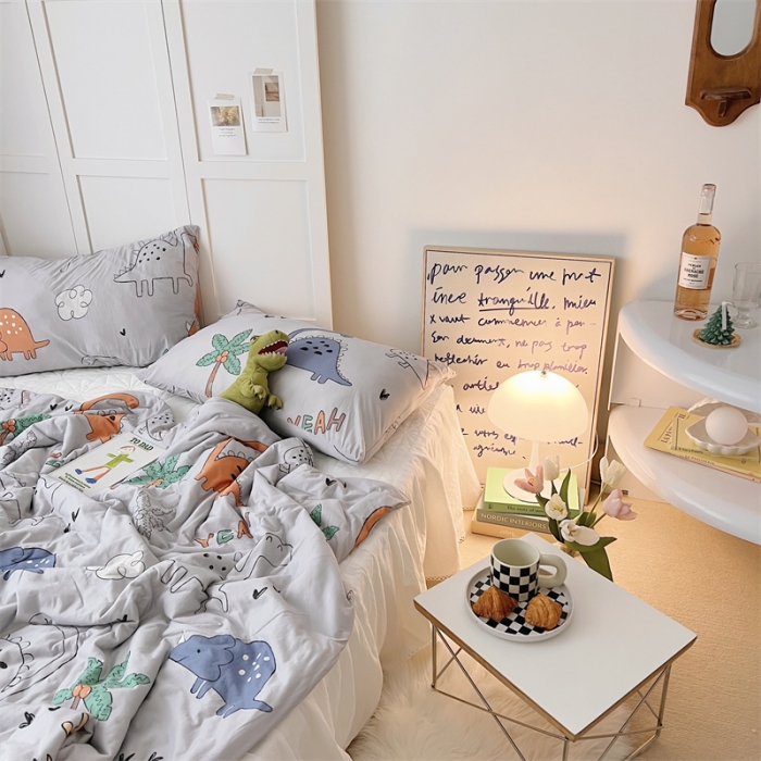 91家纺网 家纺一手货源 找家纺 星期八 2022新款卡通针织棉夏被 小恐龙