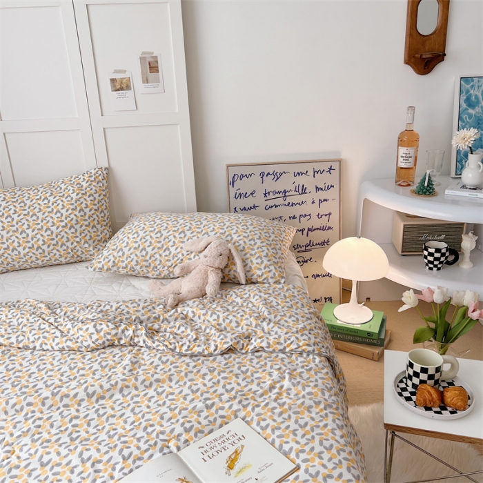 91家纺网 家纺一手货源 找家纺 星期八 2022新款卡通针织棉夏被 小橘子