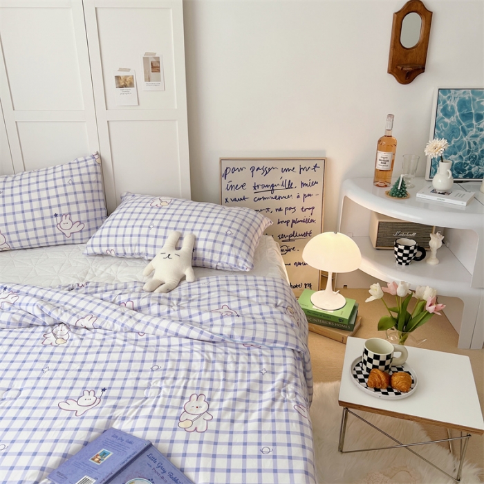 91家纺网 家纺一手货源 找家纺 星期八 2022新款卡通针织棉夏被 蓝格小兔