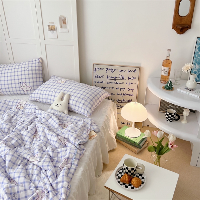 91家纺网 家纺一手货源 找家纺 星期八 2022新款卡通针织棉夏被 蓝格小兔