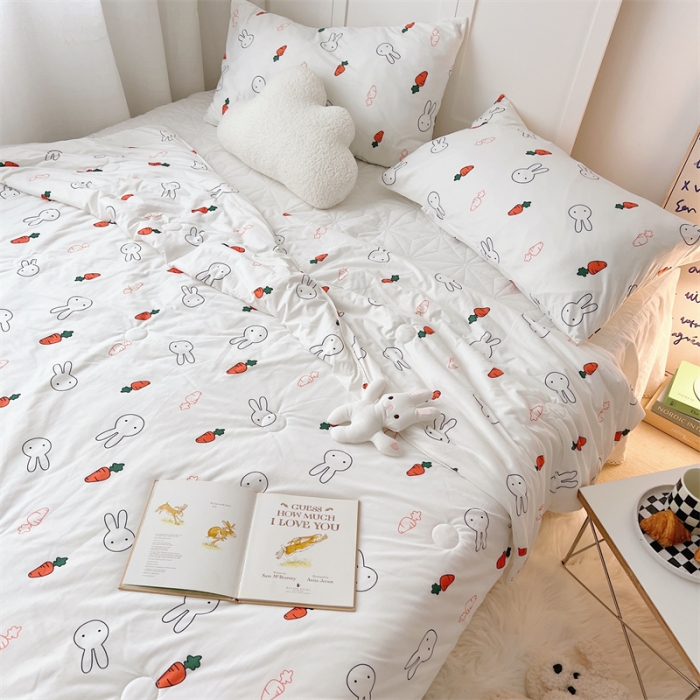 91家纺网 家纺一手货源 找家纺 星期八 2022新款卡通针织棉夏被 胡萝卜