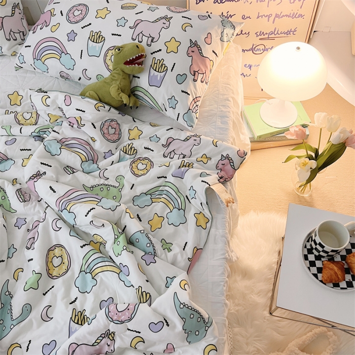 91家纺网 家纺一手货源 找家纺 星期八 2022新款卡通针织棉夏被 独角马