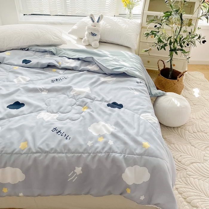 91家纺网 家纺一手货源 找家纺 寐居 2022新款亲肤小花边水洗棉单夏被 白云朵朵