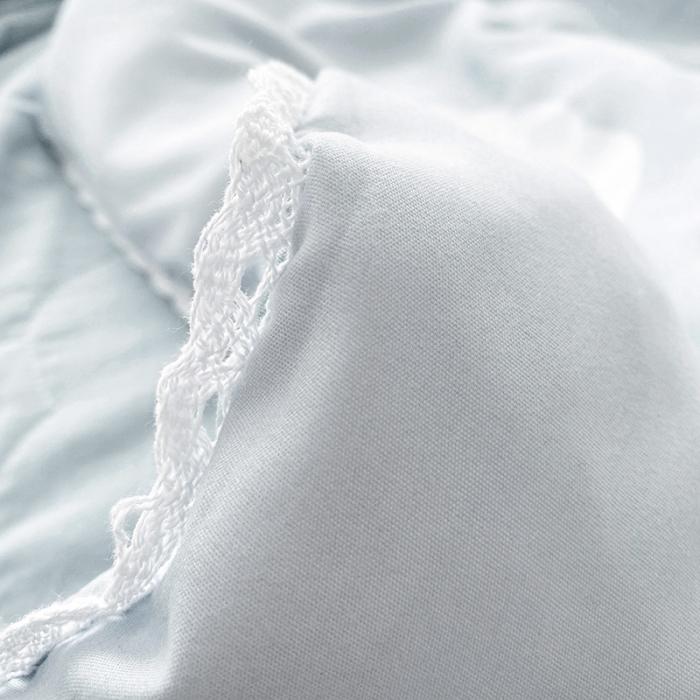 91家纺网 家纺一手货源 找家纺 寐居 2022新款亲肤小花边水洗棉单夏被 白云朵朵