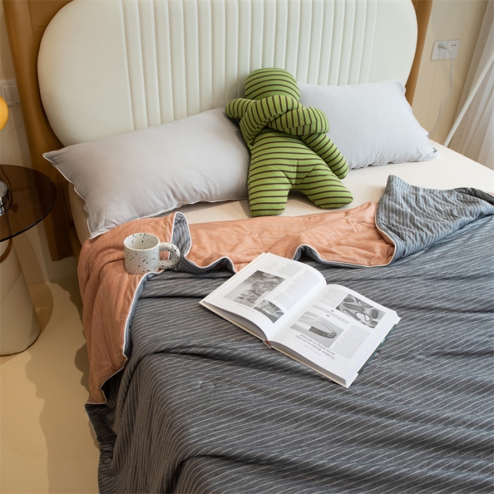 91家纺网 家纺一手货源 找家纺 星座  2025春夏A类凉感丝夏被空调被芯被子 高雅黑