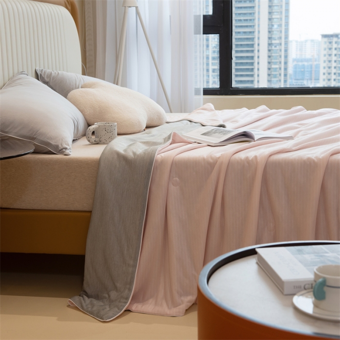 91家纺网 家纺一手货源 找家纺 星座  2025春夏A类凉感丝夏被空调被芯被子 清新粉