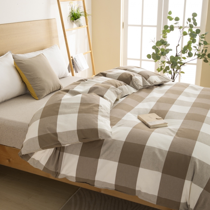 91家纺网 家纺一手货源 找家纺 杜先生2023新全棉无印风老粗布单双针被套直播爆款 无印风格子-咖