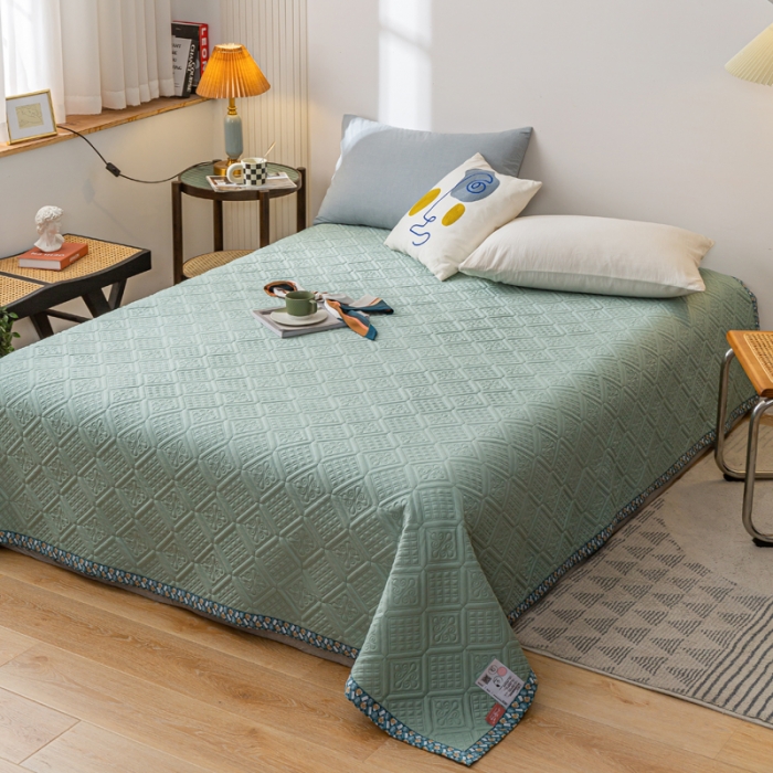 91家纺网 家纺一手货源 找家纺 卡奥 2023新款天丝莫代尔小茶芯床盖夏被 沁绿