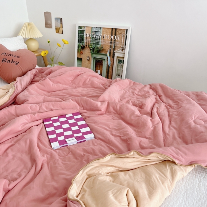 91家纺网 家纺一手货源 找家纺 星期八 2022新款马卡龙针织棉大豆夏被 深粉浅粉