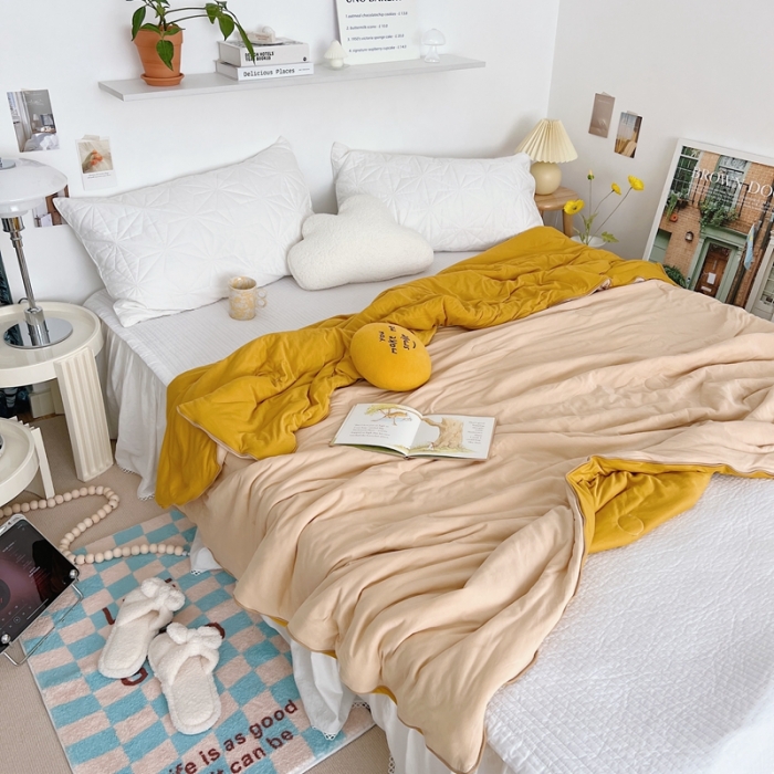 91家纺网 家纺一手货源 找家纺 星期八 2022新款马卡龙针织棉大豆夏被 深黄浅黄