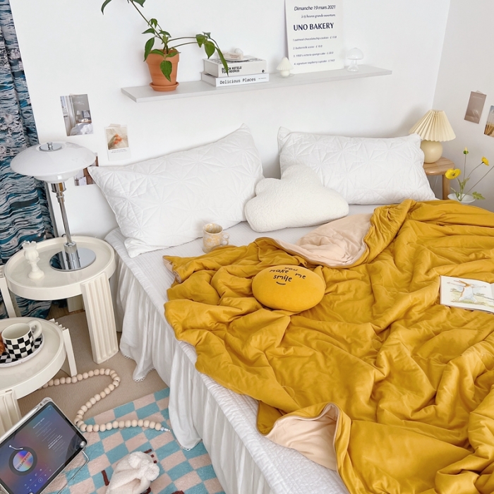 91家纺网 家纺一手货源 找家纺 星期八 2022新款马卡龙针织棉大豆夏被 深黄浅黄