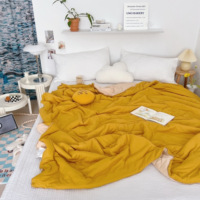 91家纺网 家纺一手货源 找家纺 星期八 2022新款马卡龙针织棉大豆夏被 深黄浅黄