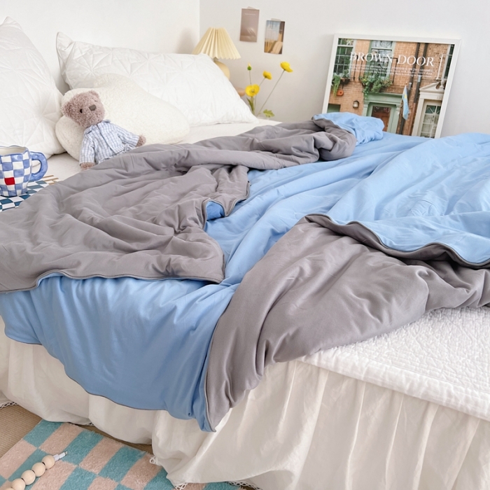 91家纺网 家纺一手货源 找家纺 星期八 2022新款马卡龙针织棉大豆夏被 深灰天蓝