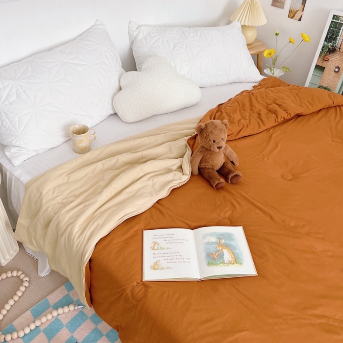 91家纺网 家纺一手货源 找家纺 星期八 2022新款马卡龙针织棉大豆夏被 深咖浅咖