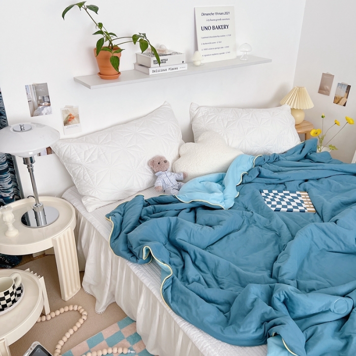 91家纺网 家纺一手货源 找家纺 星期八 2022新款马卡龙针织棉大豆夏被 深蓝浅蓝